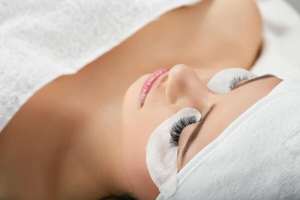 4D vs 5D eyelash extensions: advantages, disadvantages and recommendations