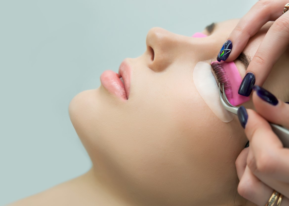 Lash Lifts: Tips and Instructions