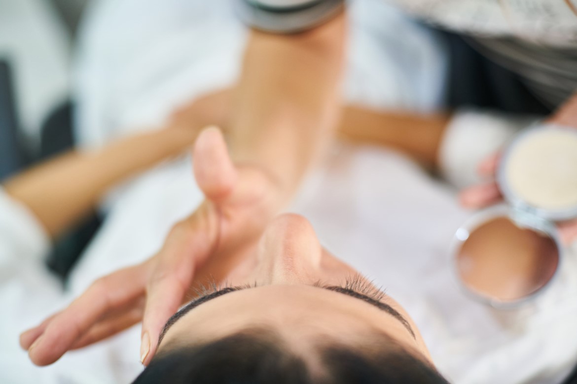 Eyelash regeneration after extensions: what you should know