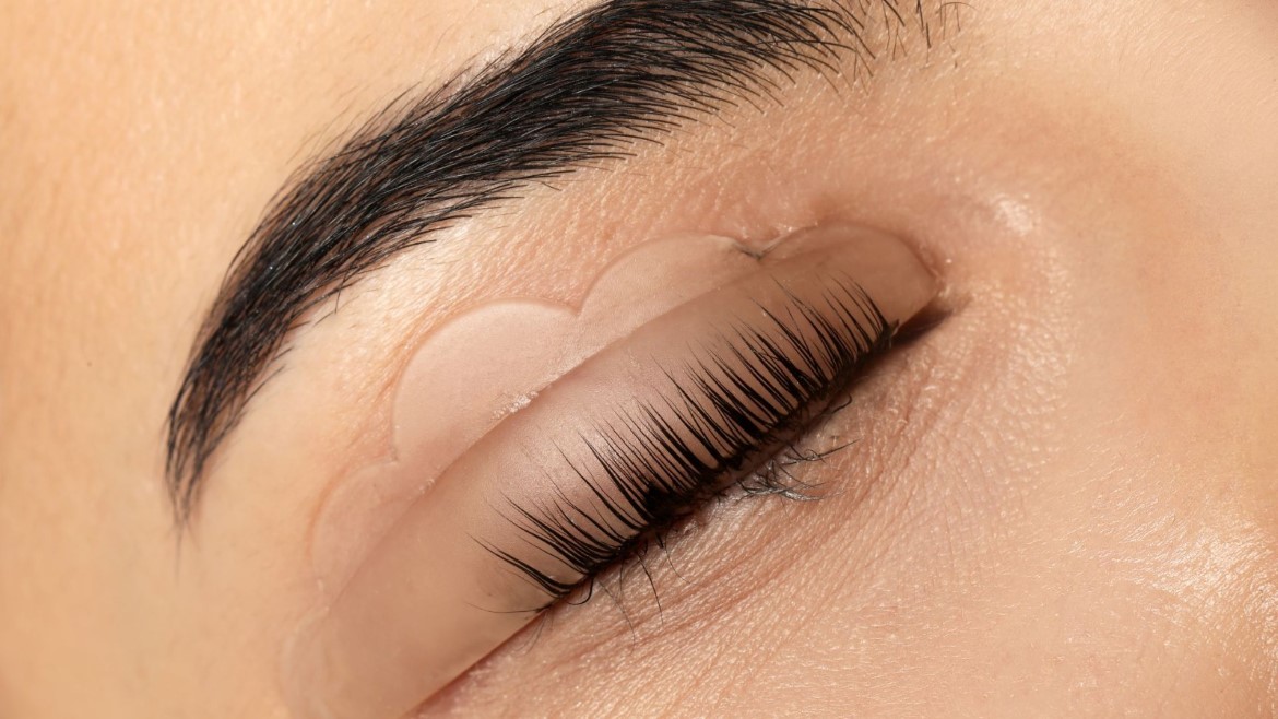 What exactly should contain a complete lash lift kit