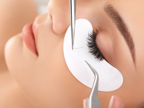 How to use eyelash extension patches correctly?